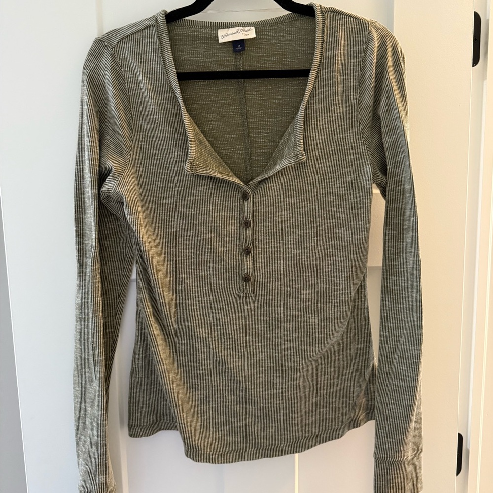 Universal Thread Olive Button Down Shirt